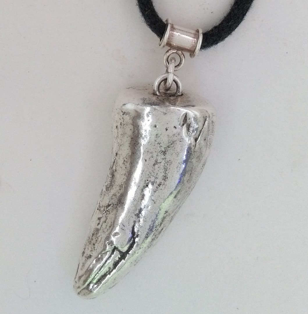Silver Arthur Tiger Canine Pendant