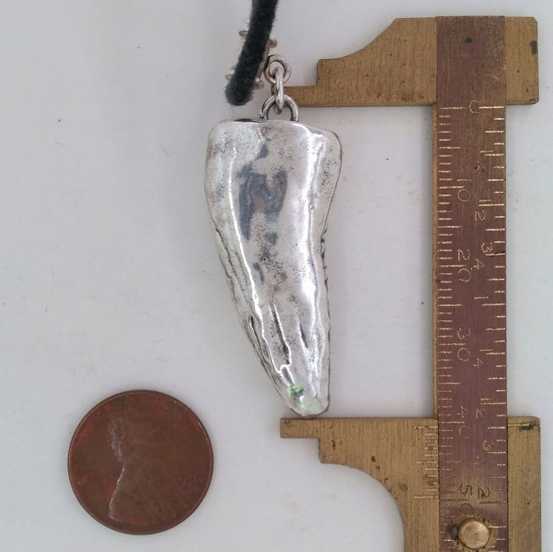 Silver Arthur Tiger Canine Pendant - Image 4