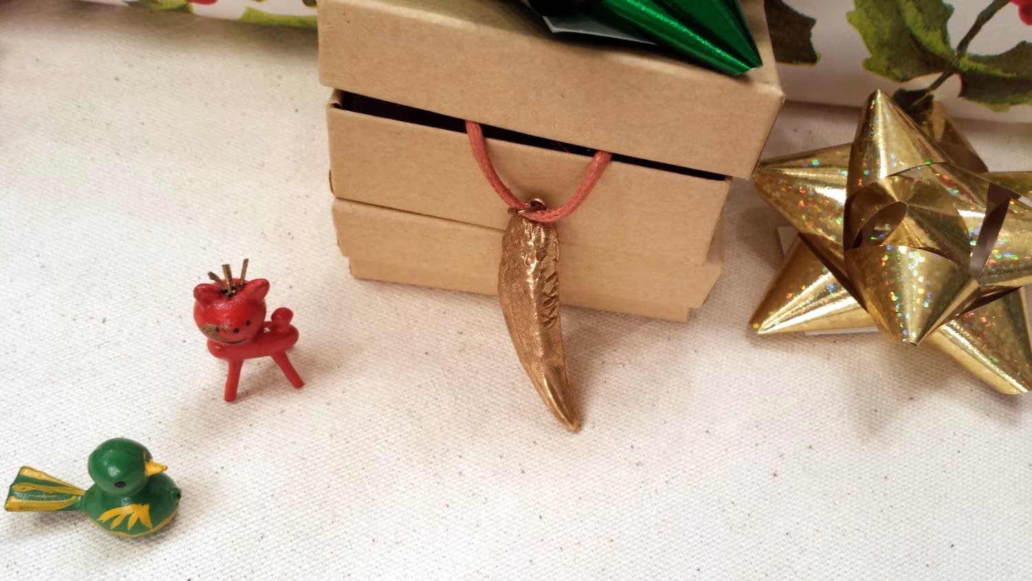 Bronze Taz Eurasian Lynx Canine Pendant - Image 3