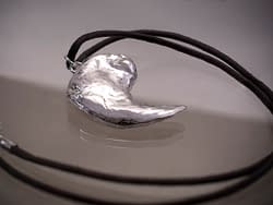 white tiger claw replica pendant silver