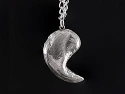 White-Copper Arthur Tiger Claw Pendant
