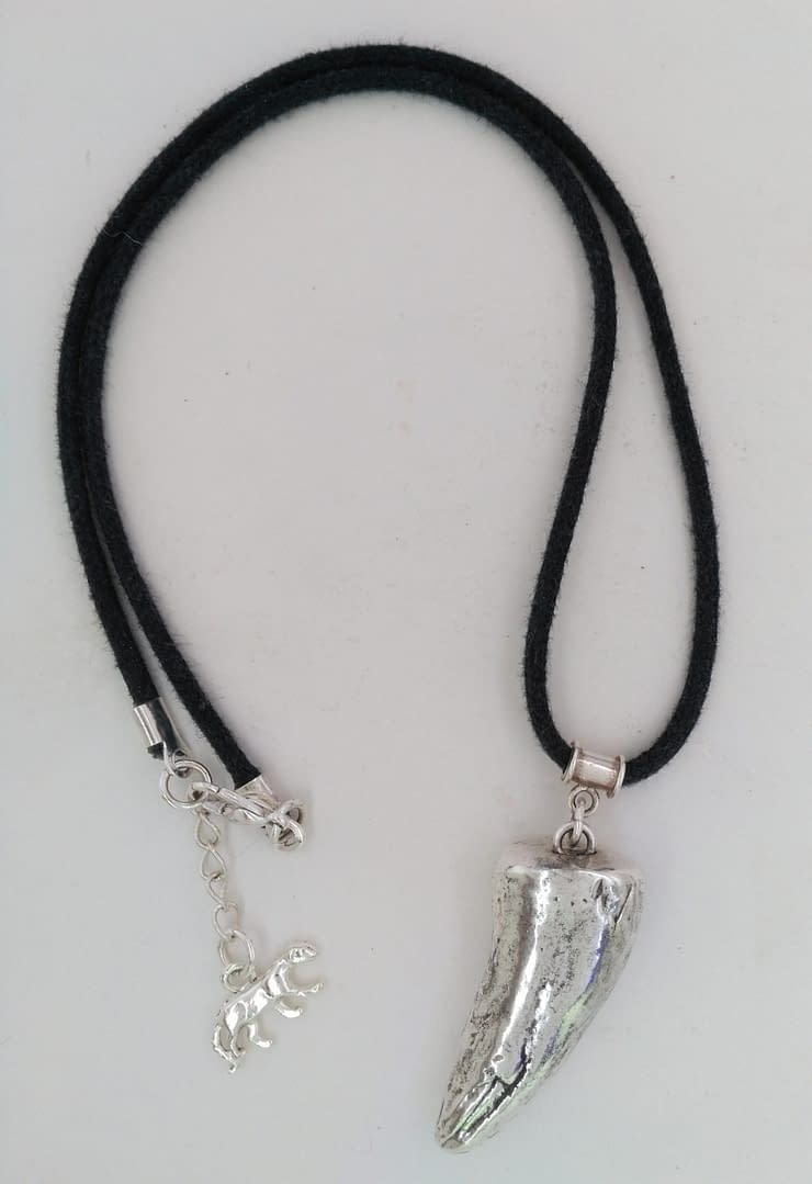 Silver Arthur Tiger Canine Pendant - Image 2