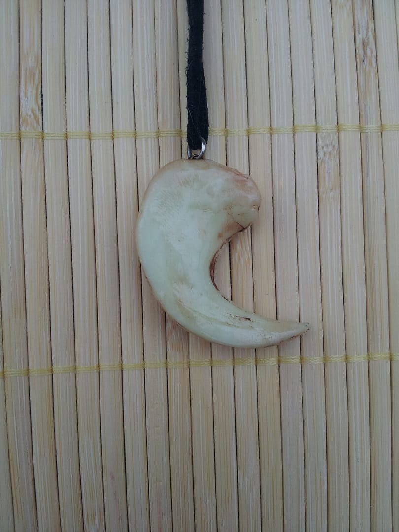 Sadie Lion Claw Glow-in-the-Dark Polymer Pendant - Image 2